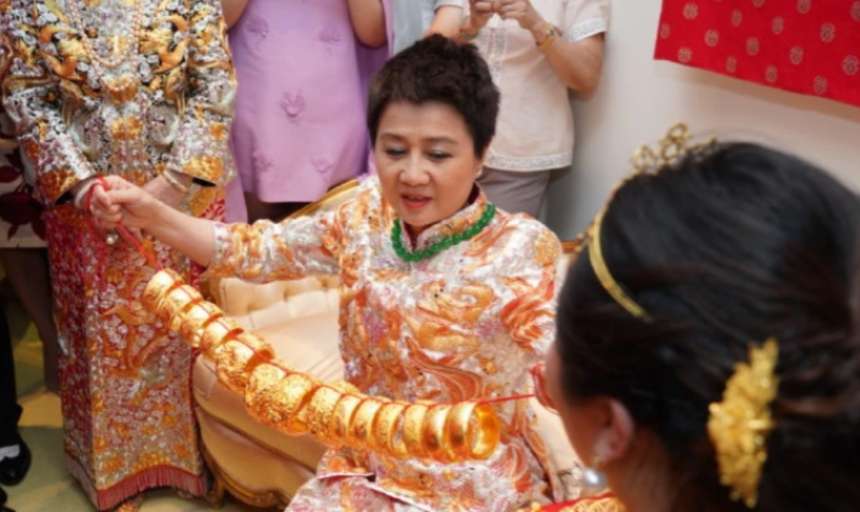 Chi 152 tỷ đồng, siêu đám cưới của Hà Siêu Liên vẫn bị chê xoàng xĩnh so với các ái nữ khác nhà trùm sòng bạc Macau - Ảnh 6. Chi 152 tỷ đồng, siêu đám cưới của Hà Siêu Liên vẫn bị chê xoàng xĩnh so với các ái nữ khác nhà trùm sòng bạc Macau - Ảnh 6.