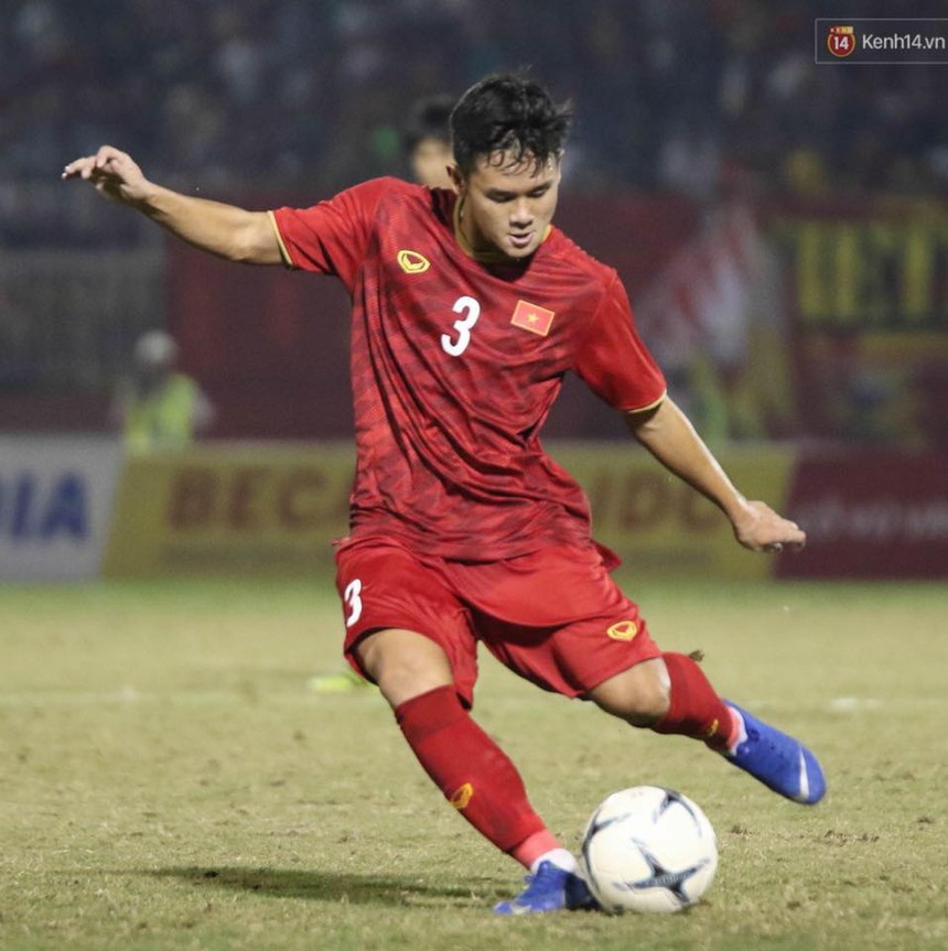 Điểm danh dàn hậu vệ nam thần - 'lá chắn thép' của U22 Việt Nam dự SEA Game 32 - Ảnh 9. Điểm danh dàn hậu vệ nam thần - 'lá chắn thép' của U22 Việt Nam dự SEA Game 32 - Ảnh 9.