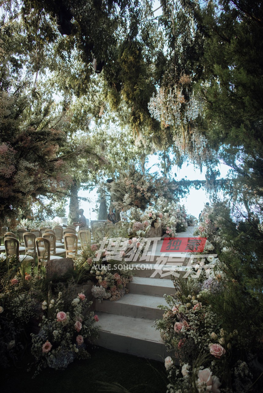 Không khí trước thềm hôn lễ thế kỷ của Đậu Kiêu và ái nữ vua sòng bạc  - Ảnh 3.