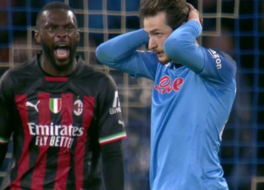 Leao độc diễn, Milan loại Napoli khỏi C1 trong trận cầu có hai pha trượt pen - Ảnh 5.
