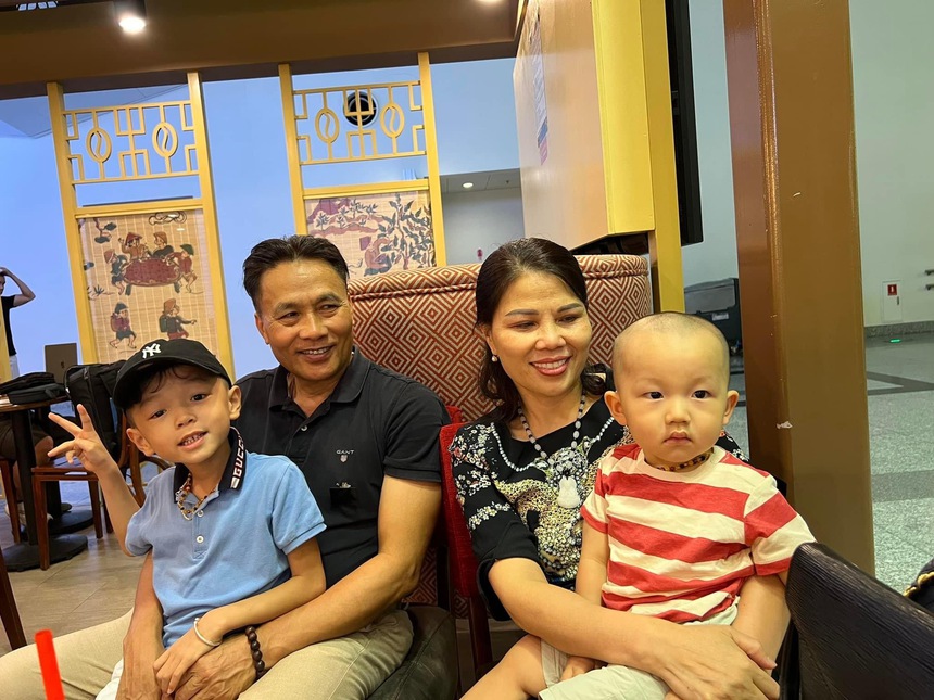 Vợ siêu mẫu của Mạc Hồng Quân và mẹ chồng, 'cơm không lành canh không ngọt" mà vẫn 'ting ting' đều? - Ảnh 4.