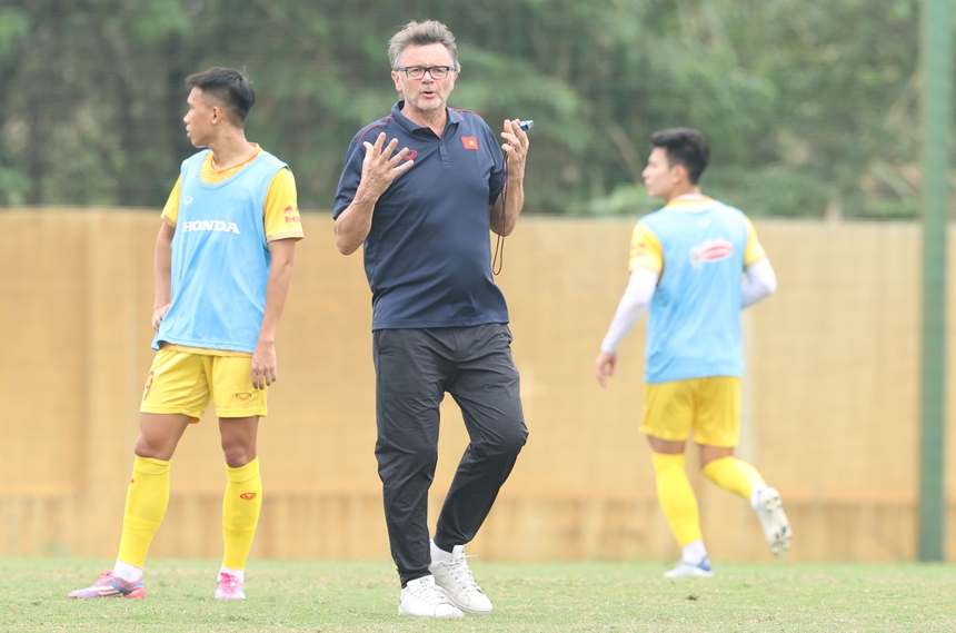 HLV Trần Công Minh: “Cùng chờ diện mạo mới của đội tuyển U22 Việt Nam” - Ảnh 1. HLV Trần Công Minh: “Cùng chờ diện mạo mới của đội tuyển U22 Việt Nam” - Ảnh 1.