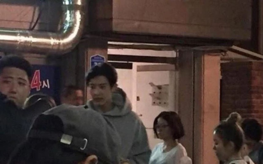 Dàn tình tin đồn "dài như sớ" của Rosé (BLACKPINK): Từ Jungkook (BTS), CEO Spotify, “thái tử Naver” đến “thánh sống xứ Hàn” hơn 16 tuổi đều đủ cả - Ảnh 10.