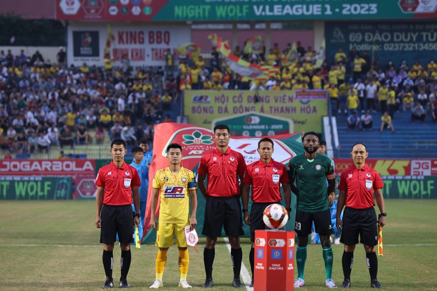 Trên đỉnh V.League, "cánh chim lạc loài" của bầu Đức đang khiến HAGL phải ngước nhìn - Ảnh 3. Trên đỉnh V.League, "cánh chim lạc loài" của bầu Đức đang khiến HAGL phải ngước nhìn - Ảnh 3.