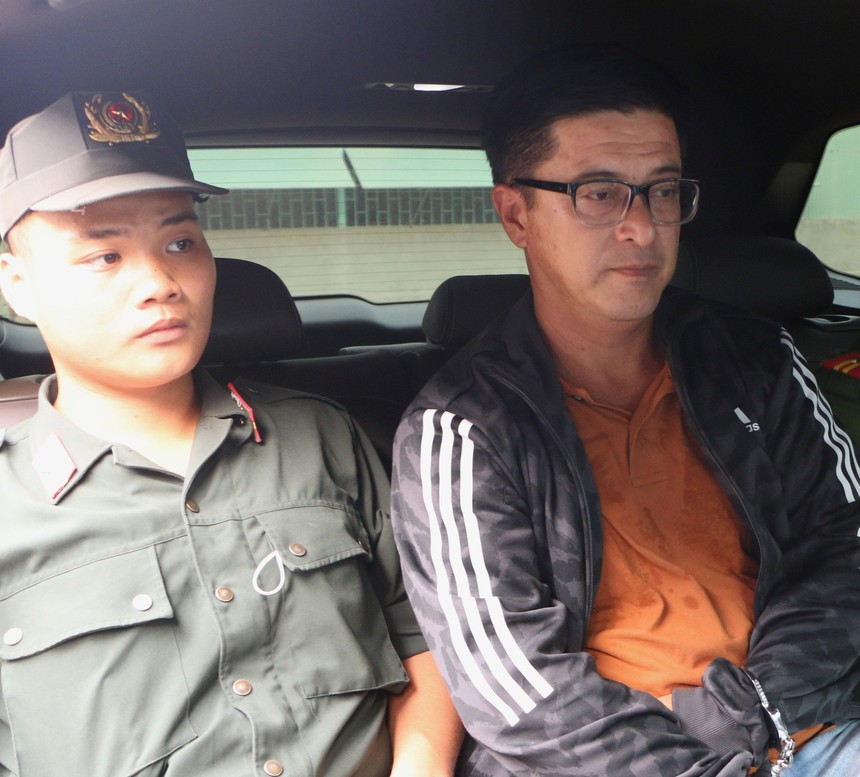 Bình Phước: Bắt giữ tài xế xe Container chiếm đoạt 12,75 tấn hạt điều - Ảnh 1. Bình Phước: Bắt giữ tài xế xe Container chiếm đoạt 12,75 tấn hạt điều - Ảnh 1.