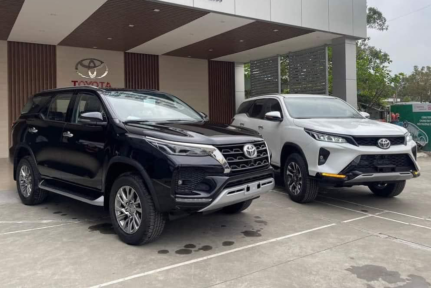SUV 7 đua giảm giá trăm triệu xả hàng tồn ở Việt Nam: Từ ‘xe ế’ mu-X đến Fortuner, Santa Fe đều giảm, nhiều nhất 180 triệu đồng - Ảnh 3.