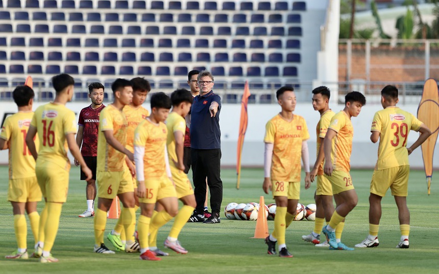 Bóng đá Việt Nam ngày 19/4: Tiền đạo U22 Việt Nam tự tin ghi nhiều bàn SEA Games 32 - Ảnh 3. Bóng đá Việt Nam ngày 19/4: Tiền đạo U22 Việt Nam tự tin ghi nhiều bàn SEA Games 32 - Ảnh 3.