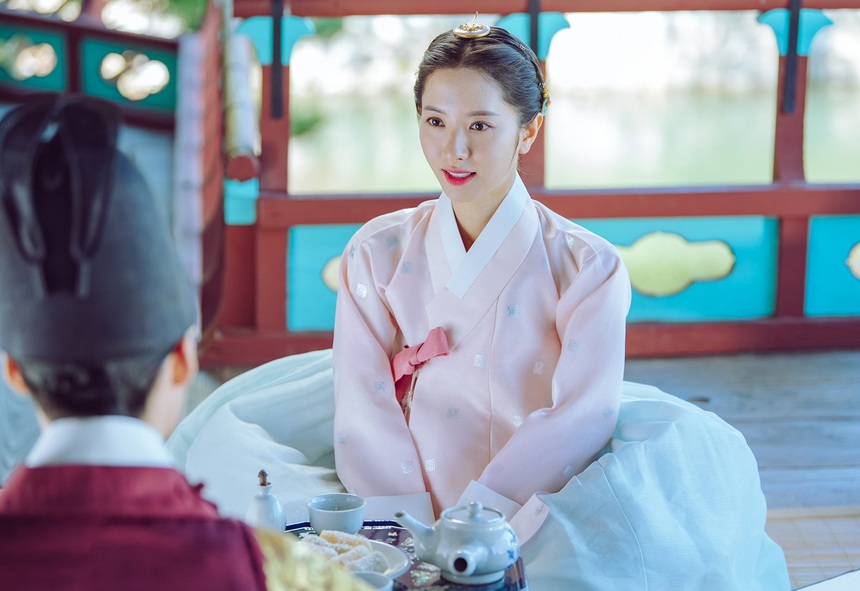 Đây chắc chắn là nữ chính xinh nhất màn ảnh Hàn hiện tại - Ảnh 6. Đây chắc chắn là nữ chính xinh nhất màn ảnh Hàn hiện tại - Ảnh 6.