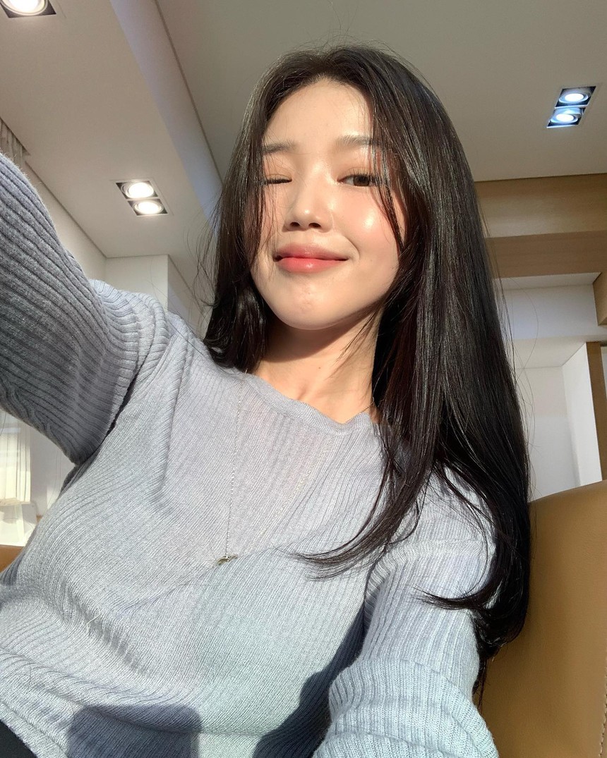 5 cách dùng serum giúp da căng bóng và ngừa lão hóa  - Ảnh 4.