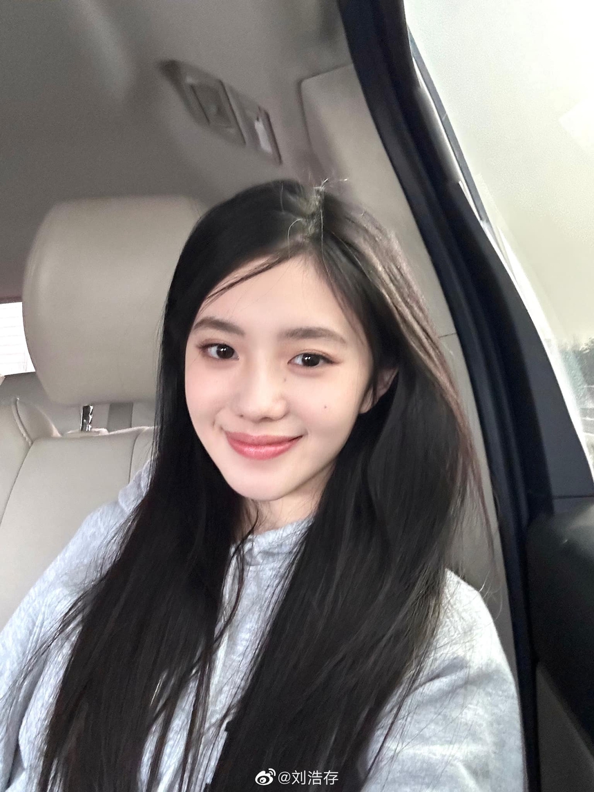 Không gì có thể cứu vãn nàng tiểu hoa này nữa: Bị nghi 'dao kéo' tan nát nhan sắc, khóc giả tạo như cái máy - Ảnh 7.