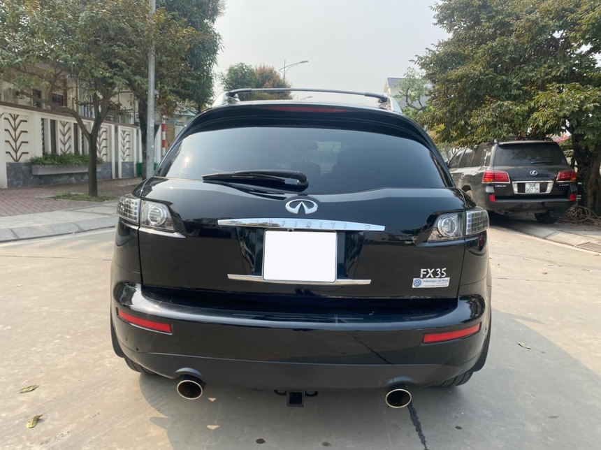 Một thời cạnh tranh với Audi Q5, hàng hiếm Infiniti FX35 ODO 130.000 km bán lại rẻ ngang Hyundai Grand i10 - Ảnh 4. Một thời cạnh tranh với Audi Q5, hàng hiếm Infiniti FX35 ODO 130.000 km bán lại rẻ ngang Hyundai Grand i10 - Ảnh 4.