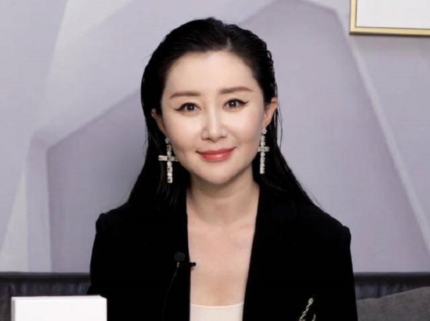 'Đối thủ Lưu Diệc Phi' mới 13 tuổi đã đẹp 'khuynh đảo' màn ảnh, giờ  xuống sắc phải đi bán hàng online - Ảnh 12.