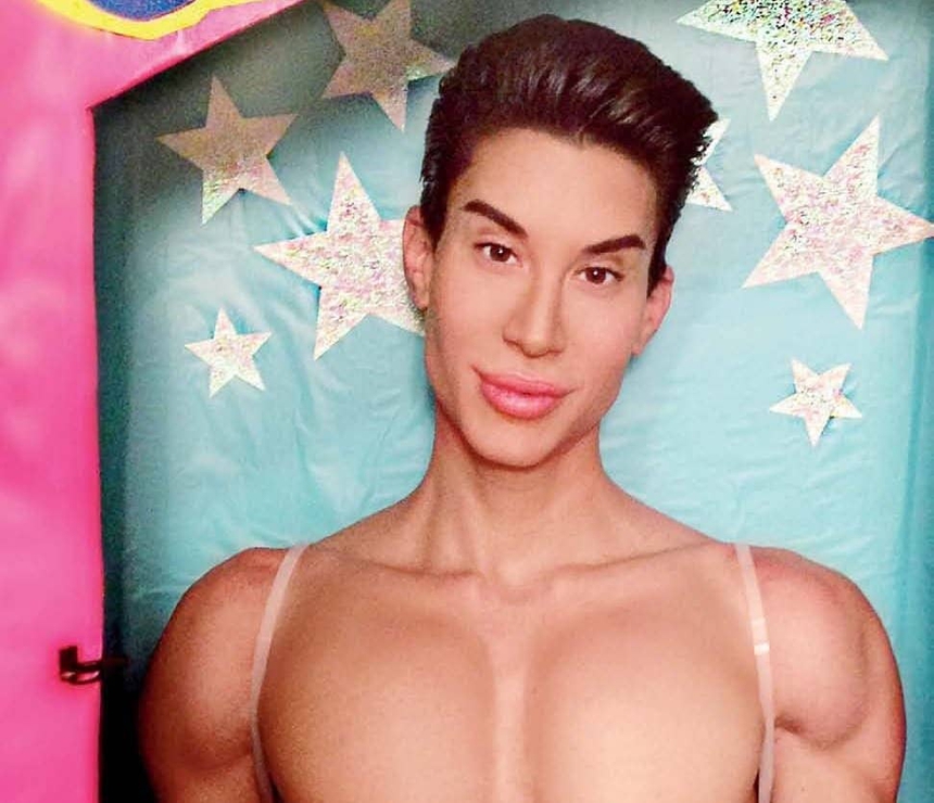 Rùng mình với những ca 'dao kéo' gây sốc nhất để hóa nhân vật phim đình đám: Cô cuối trải qua 150 lần 'trùng tu' đến biến dạng nhan sắc - Ảnh 8. Rùng mình với những ca 'dao kéo' gây sốc nhất để hóa nhân vật phim đình đám: Cô cuối trải qua 150 lần 'trùng tu' đến biến dạng nhan sắc - Ảnh 8.