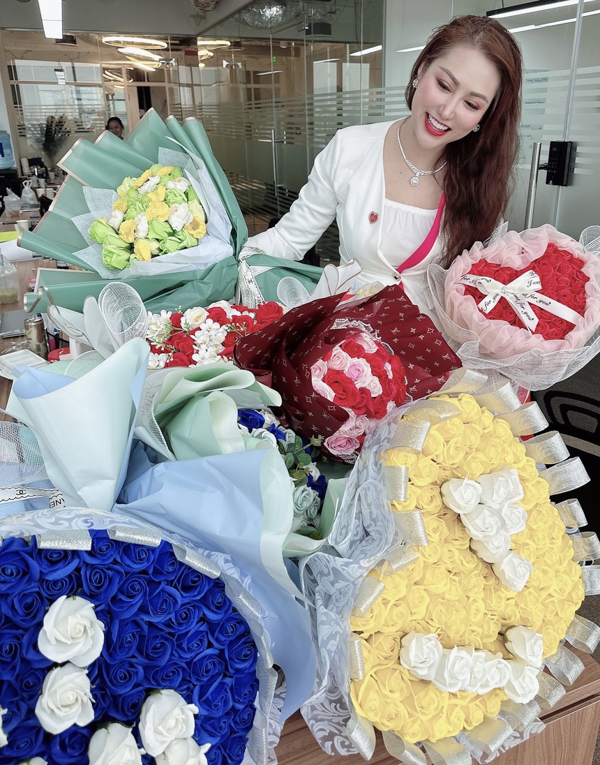 Phi Thanh Vân: "Nếu bị kích động bởi lời nói của người khác, Vân không bao giờ vội vàng đáp trả" - Ảnh 4.