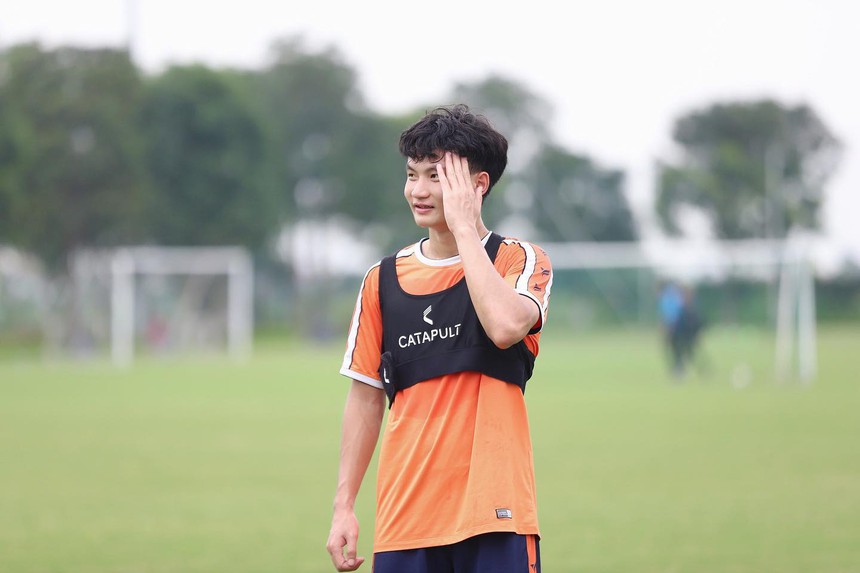 Không có Hùng Dũng, Hoàng Đức, đây là những tiền vệ sẽ giúp U22 Việt Nam bảo vệ huy chương vàng SEA Games 32 - Ảnh 11.