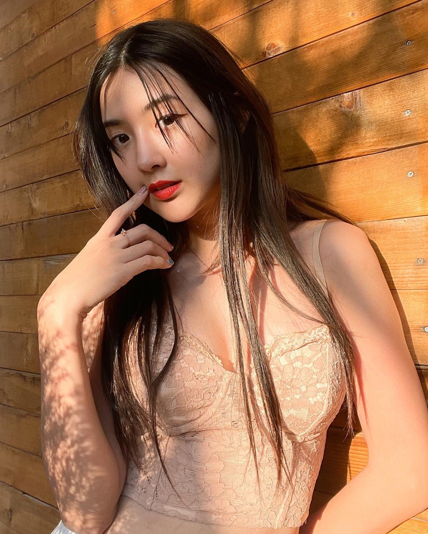 Nữ game thủ hơn 2 triệu người theo dõi tung ảnh quá khứ, fan tấm tắc vì một điều! - Ảnh 4.