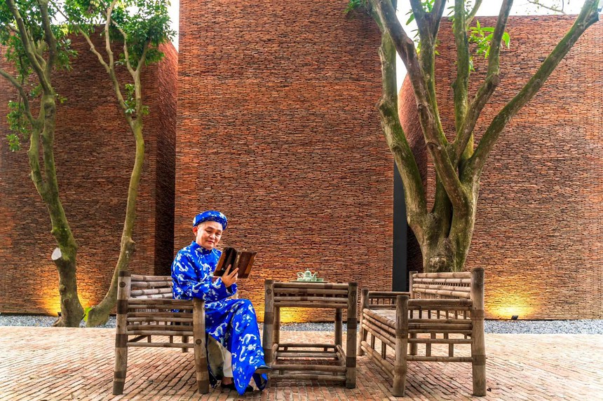 “Vua hài đất Bắc” ở tuổi ngoài 60: Sống giản dị trong biệt thự vài chục tỷ đồng, nhiều năm tận hưởng 1 thú vui đặc biệt - Ảnh 3.