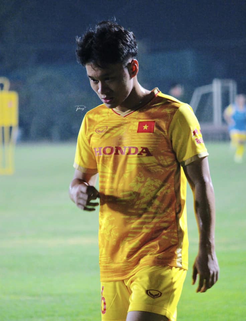 Không có Hùng Dũng, Hoàng Đức, đây là những tiền vệ sẽ giúp U22 Việt Nam bảo vệ huy chương vàng SEA Games 32 - Ảnh 19.