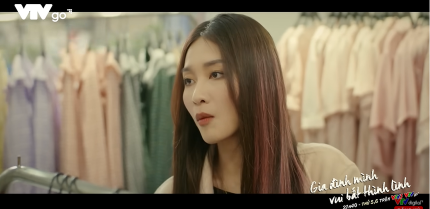 'Gia đình mình vui bất thình lình' tập 13: Phương lên đồ khiến Công 'đứng hình' - Ảnh 3.