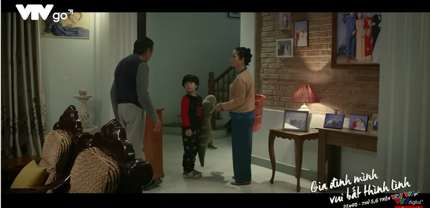 'Gia đình mình vui bất thình lình' tập 13: Phương lên đồ khiến Công 'đứng hình' - Ảnh 8.