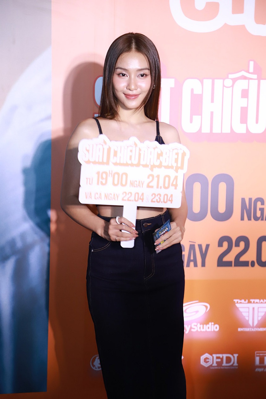 'Bà bầu' Minh Hằng cùng dàn sao Việt háo hức đến tham dự 'lễ cưới' của Thu Trang và Tiến Luật - Ảnh 7.