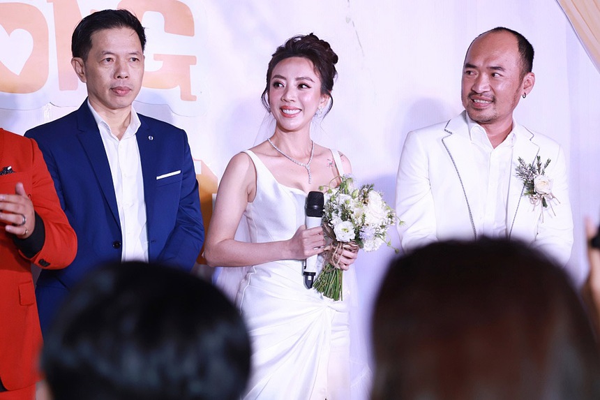 'Bà bầu' Minh Hằng cùng dàn sao Việt háo hức đến tham dự 'lễ cưới' của Thu Trang và Tiến Luật - Ảnh 2.