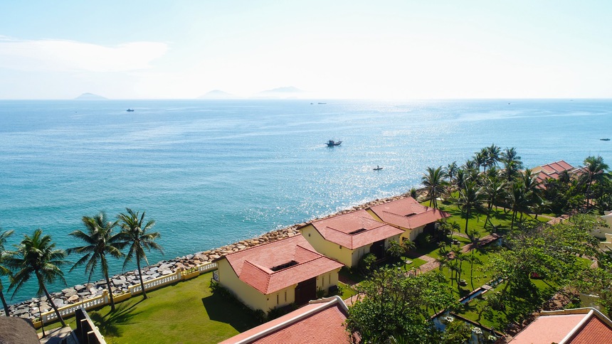 ‘Bảo tàng kí ức’ về thương cảng phố Hội lừng danh một thời: Kiến trúc hoài cổ, sở hữu BST cổ vật quý và dịch vụ có 1-0-2  - Ảnh 4.