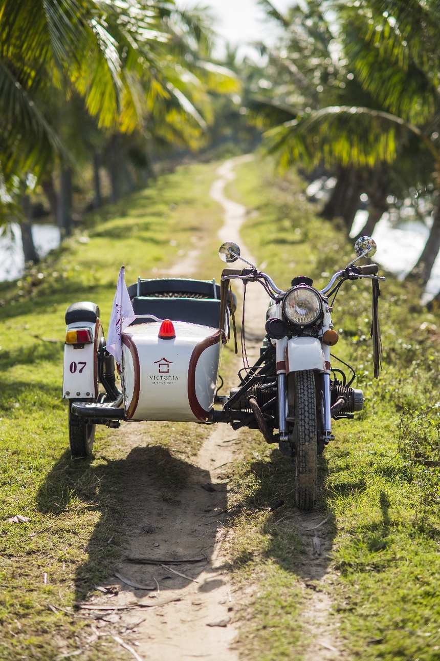 ‘Bảo tàng kí ức’ về thương cảng phố Hội lừng danh một thời: Kiến trúc hoài cổ, sở hữu BST cổ vật quý và dịch vụ có 1-0-2  - Ảnh 5.