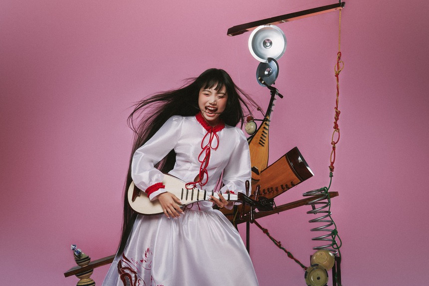 Phương Mỹ Chi tung loạt ảnh khác lạ khi tháo kính - Ảnh 3.