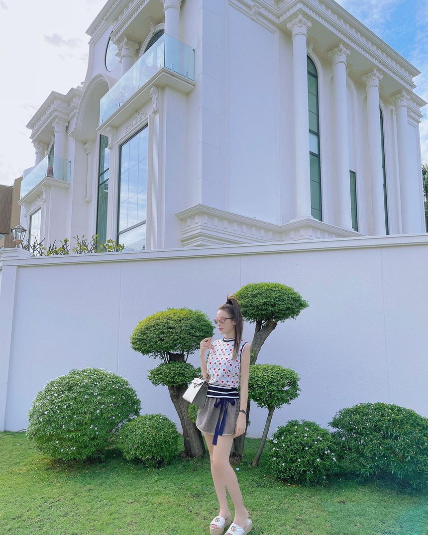 Sân vườn nhà sao Việt - Ảnh 10.