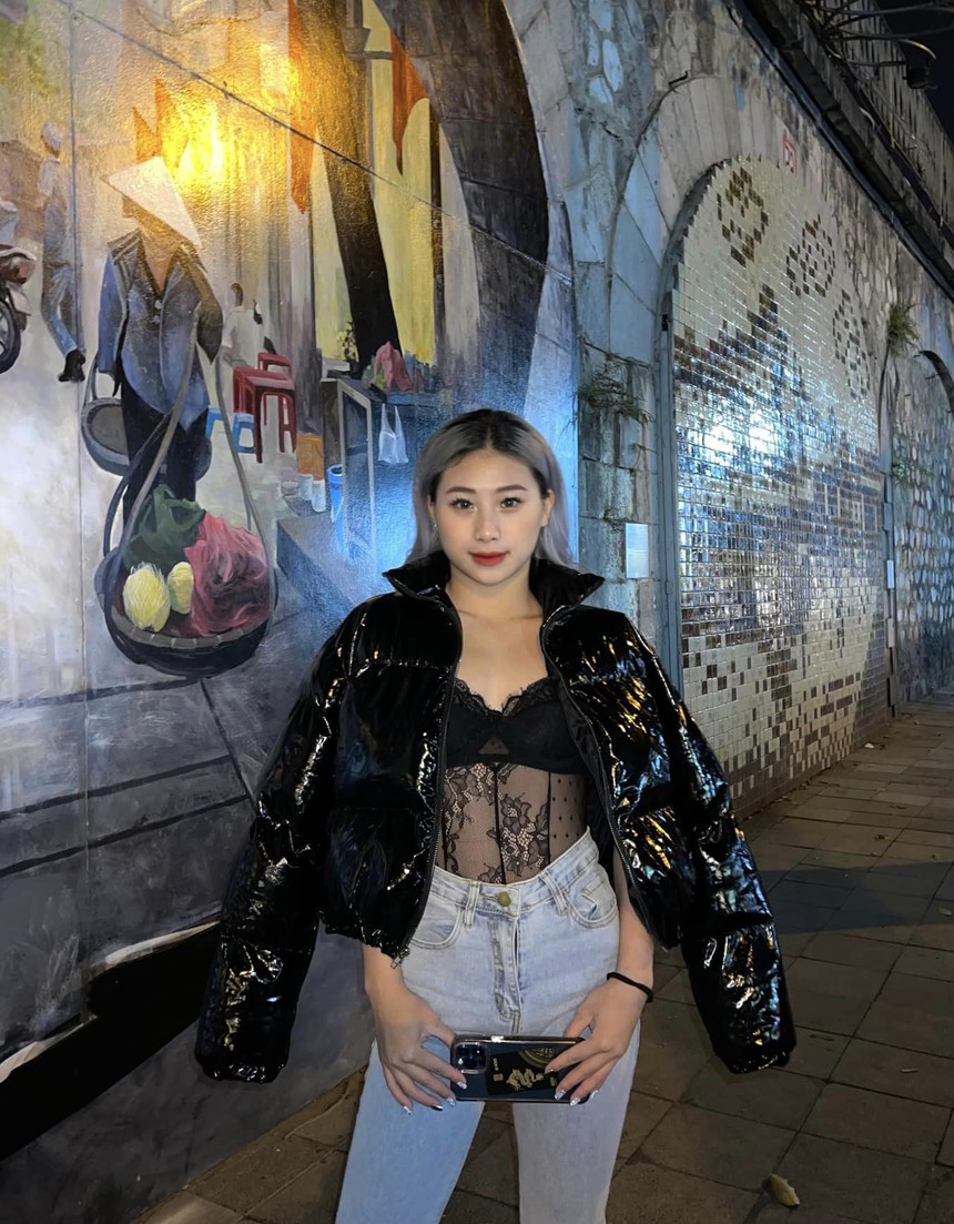 Hot girl Thể dục dụng cụ Việt Nam diện bikini cực táo bạo, lộ hình xăm ở vị trí nhạy cảm - Ảnh 5.