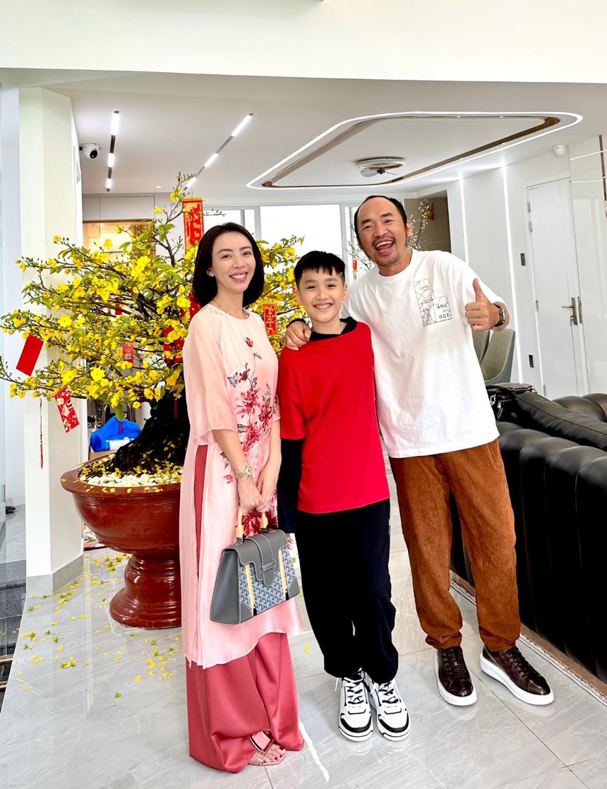 Tiến Luật và Thu Trang 'cưới lần 2', kèm câu ngôn tình ngọt xớt: 'Đời anh có nhiều sai lầm nhưng đúng nhất là cưới em về làm vợ' - Ảnh 5.