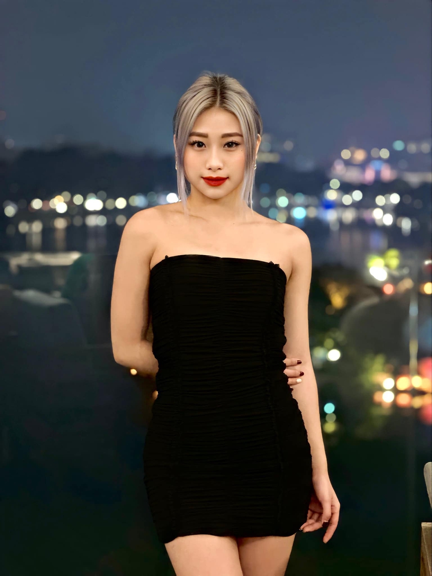 Hot girl Thể dục dụng cụ Việt Nam diện bikini cực táo bạo, lộ hình xăm ở vị trí nhạy cảm - Ảnh 10.