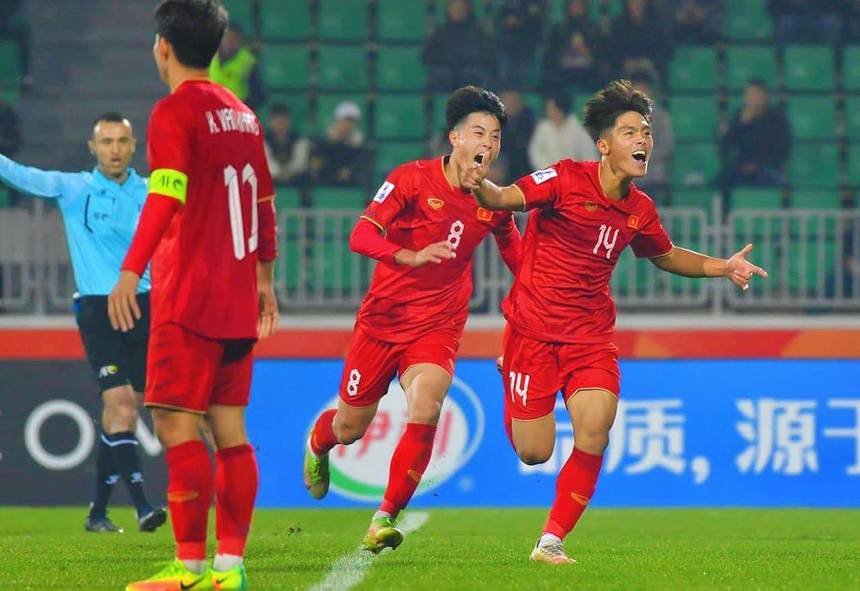 Hàng công cực chiến của U22 Việt Nam dự SEA Games 32: Có 'vua giải trẻ' và cả 'người kế thừa' Quang Hải - Ảnh 1.