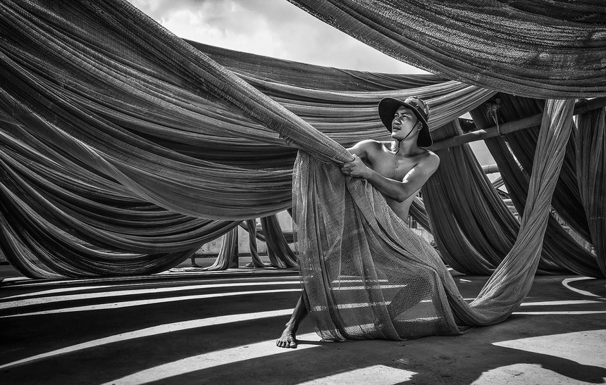 "Cuộc chơi ánh sáng" của nghệ sĩ nhiếp ảnh Nguyễn Ngọc Bình - Ảnh 4.