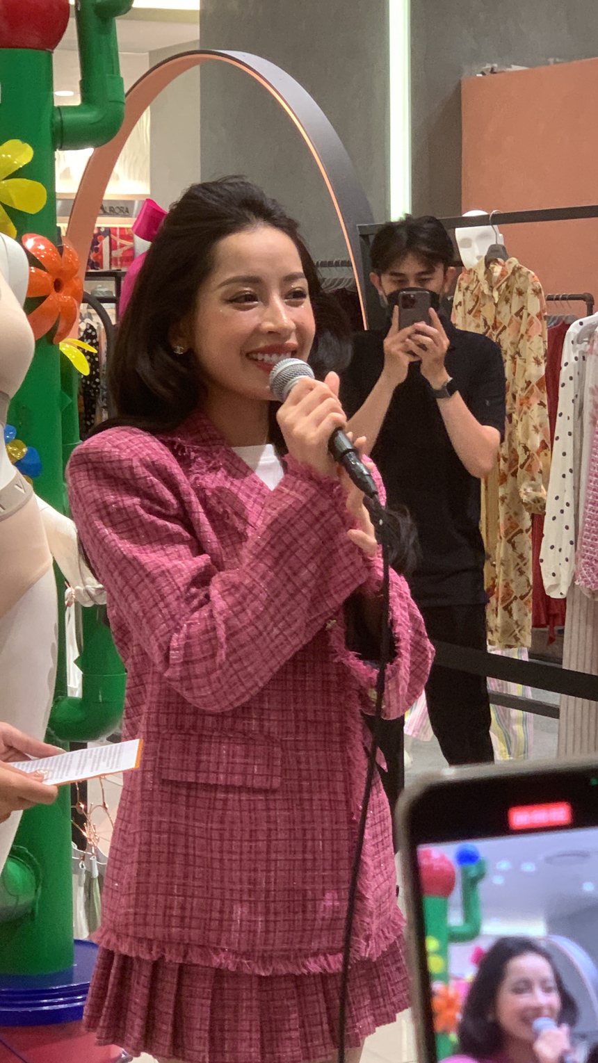 Nhan sắc Chi Pu qua cam thường: Có xứng danh 'đệ nhất mỹ nhân Việt' như báo chí Trung Quốc tung hô? - Ảnh 2.