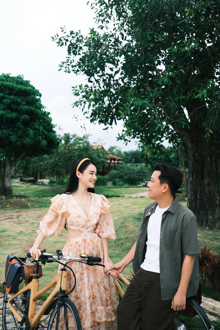 Nhã Phương mang bầu lần 2 - Ảnh 8. Nhã Phương mang bầu lần 2 - Ảnh 8.