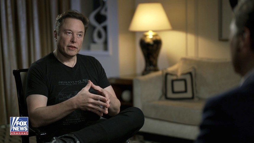 Lo ngại siêu AI hủy diệt nền văn minh, Elon Musk đề xuất cách ngăn chặn: "Không cần cho nổ tung, chỉ cắt điện là đủ" - Ảnh 1.