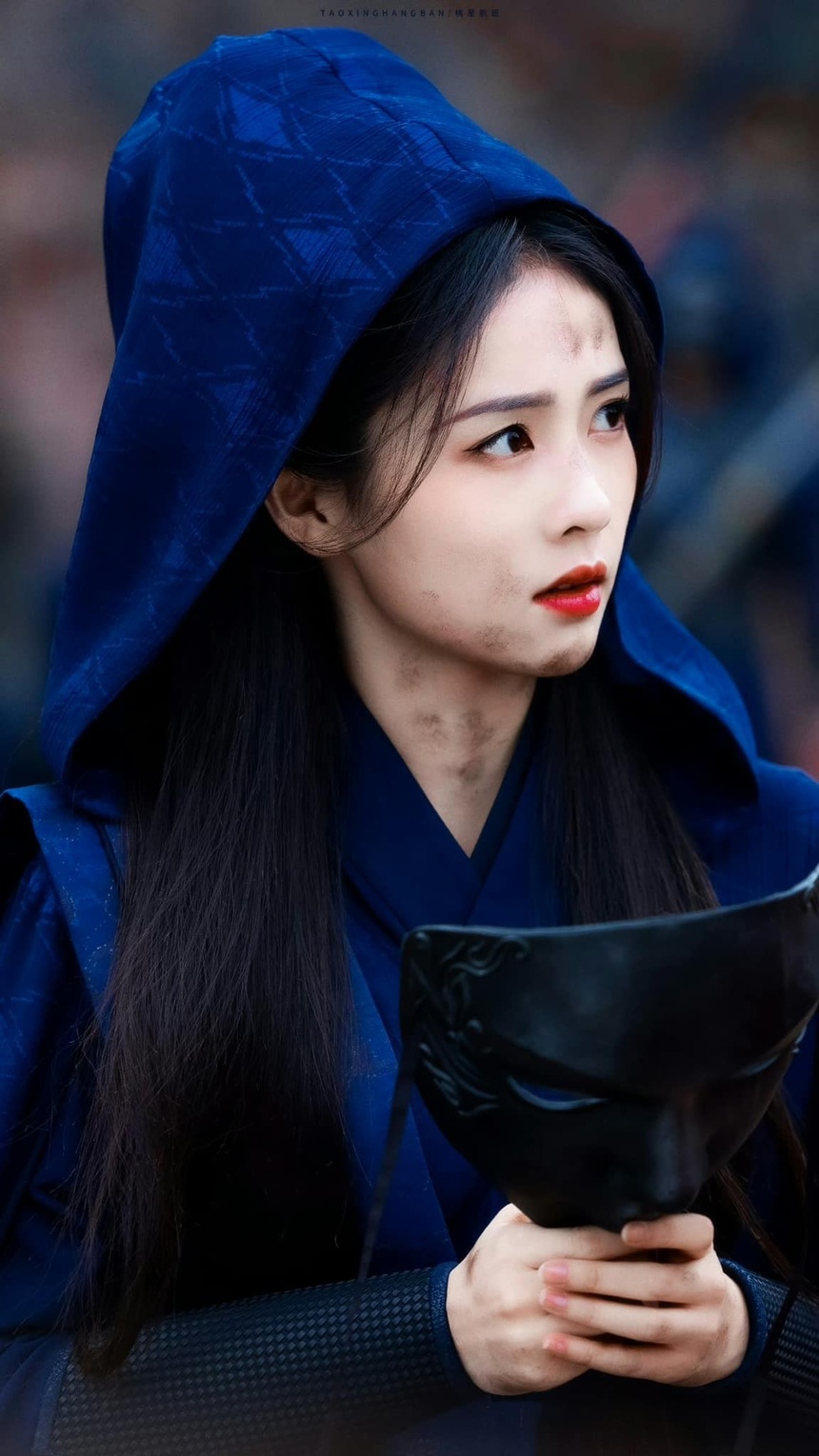 'Trường nguyệt tẫn minh': Bạch Lộc 'chu mỏ', mặt mày lấm lem trông đáng yêu 'xỉu'  - Ảnh 6.