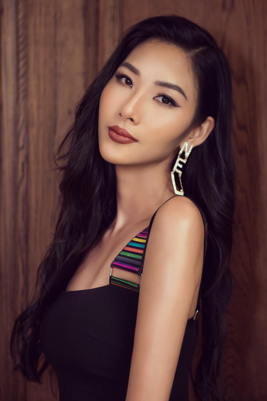 Hoàng Thùy tiếp tục làm "căng" drama: Hé lộ mặt trái showbiz kéo bè phái, bắt nạt người yếu thế - Ảnh 1.