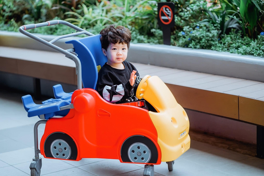 Con trai màn ảnh của Doãn Quốc Đam và Lan Phương: Chuyên làm mẫu nhí, khả năng học thoại cực siêu - Ảnh 6.