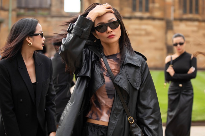 Chị hằng biên tập - Siêu mẫu Thanh Hằng, Hoa hậu H'Hen Niê tập luyện cho show của NTK Đỗ Mạnh Cường tại Úc - Ảnh 2.