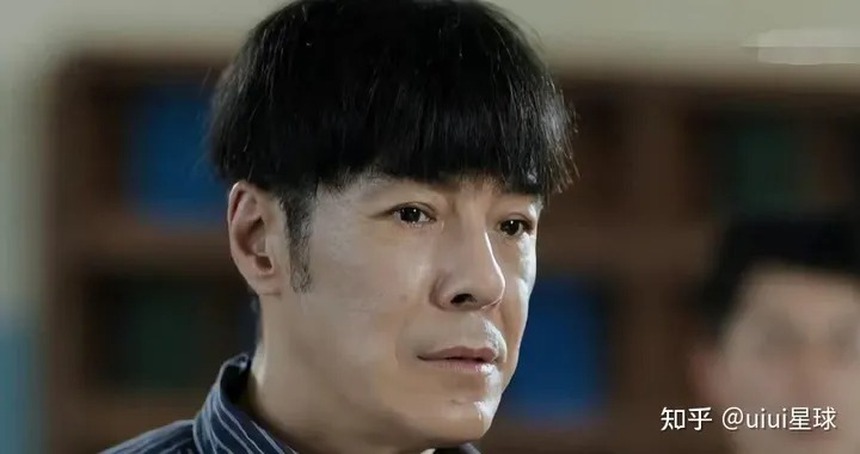 Màn 'cưa sừng làm nghé' tệ nhất phim Trung đầu năm 2023: Sau bím tóc thiếu nữ là nhan sắc U50 già chát - Ảnh 10.