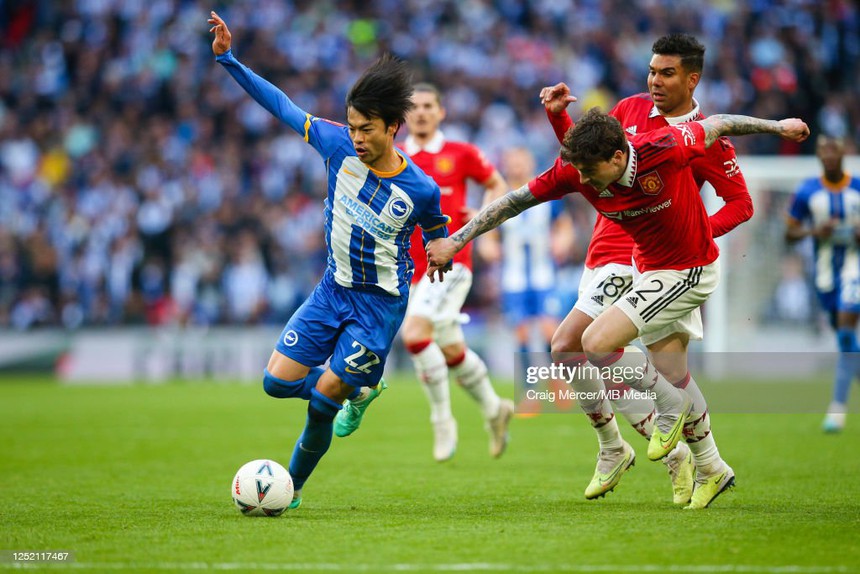 'Người băng' kết thúc lạnh lùng, Man United vào chung kết sau loạt penalty đầy căng thẳng - Ảnh 1. 'Người băng' kết thúc lạnh lùng, Man United vào chung kết sau loạt penalty đầy căng thẳng - Ảnh 1.