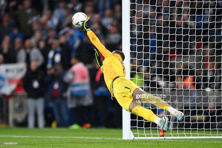 'Người băng' kết thúc lạnh lùng, Man United vào chung kết sau loạt penalty đầy căng thẳng - Ảnh 3. 'Người băng' kết thúc lạnh lùng, Man United vào chung kết sau loạt penalty đầy căng thẳng - Ảnh 3.