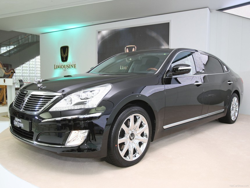 Hàng hiếm Hyundai Equus rao bán 1,4 tỷ: Người bán thổ lộ 'ngang ngửa Maybach, từng được Tổng thống Hàn sử dụng' - Ảnh 3.