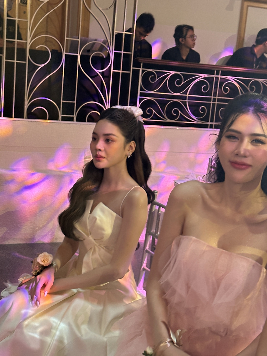 Dịu Thảo đọ sắc Đan Tiên qua camera thường, ai đỉnh hơn không quan trọng bằng 'meme' của mỹ nhân này - Ảnh 3.