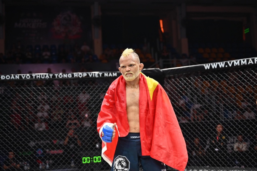 Khoảnh khắc cao thủ Brazil 'há hốc mồm' không hiểu sao thua Trần Ngọc Lượng gây bão mạng - Ảnh 3.