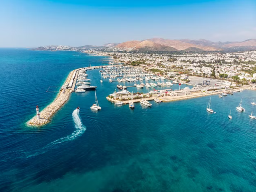 Những lần "nghịch dại" của du khách khi đi du lịch khiến dân địa phương cực kỳ khó chịu, có người bị trục xuất, có người thì bị cấm vĩnh viễn - Ảnh 6.