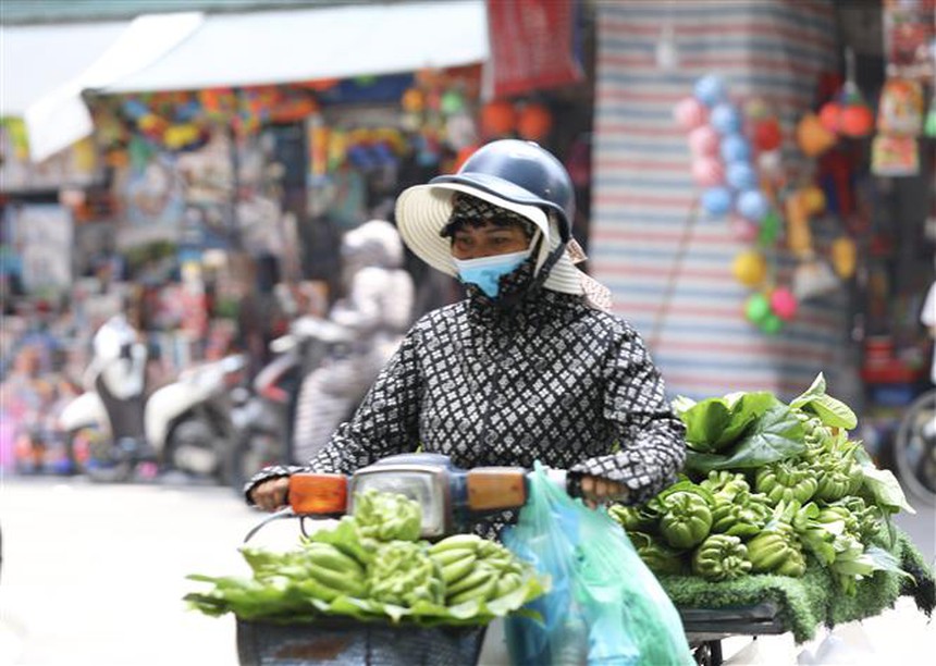 Thời tiết 23/4: Nhiều khu vực tiếp tục nắng nóng, có nơi trên 40 độ C - Ảnh 1.